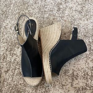Seychelles Black Leather Wedge Sandals 9.5